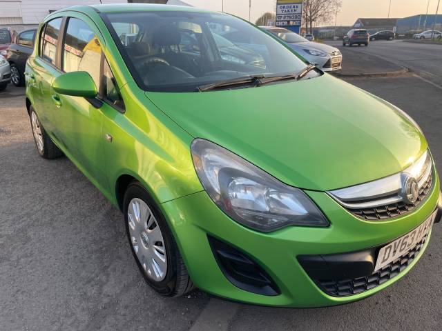 Vauxhall Corsa 1.4 Exclusiv 5dr [AC] Hatchback Petrol Green
