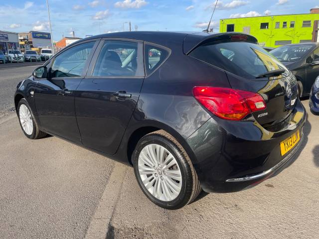 2013 Vauxhall Astra 1.6i 16V Energy 5dr