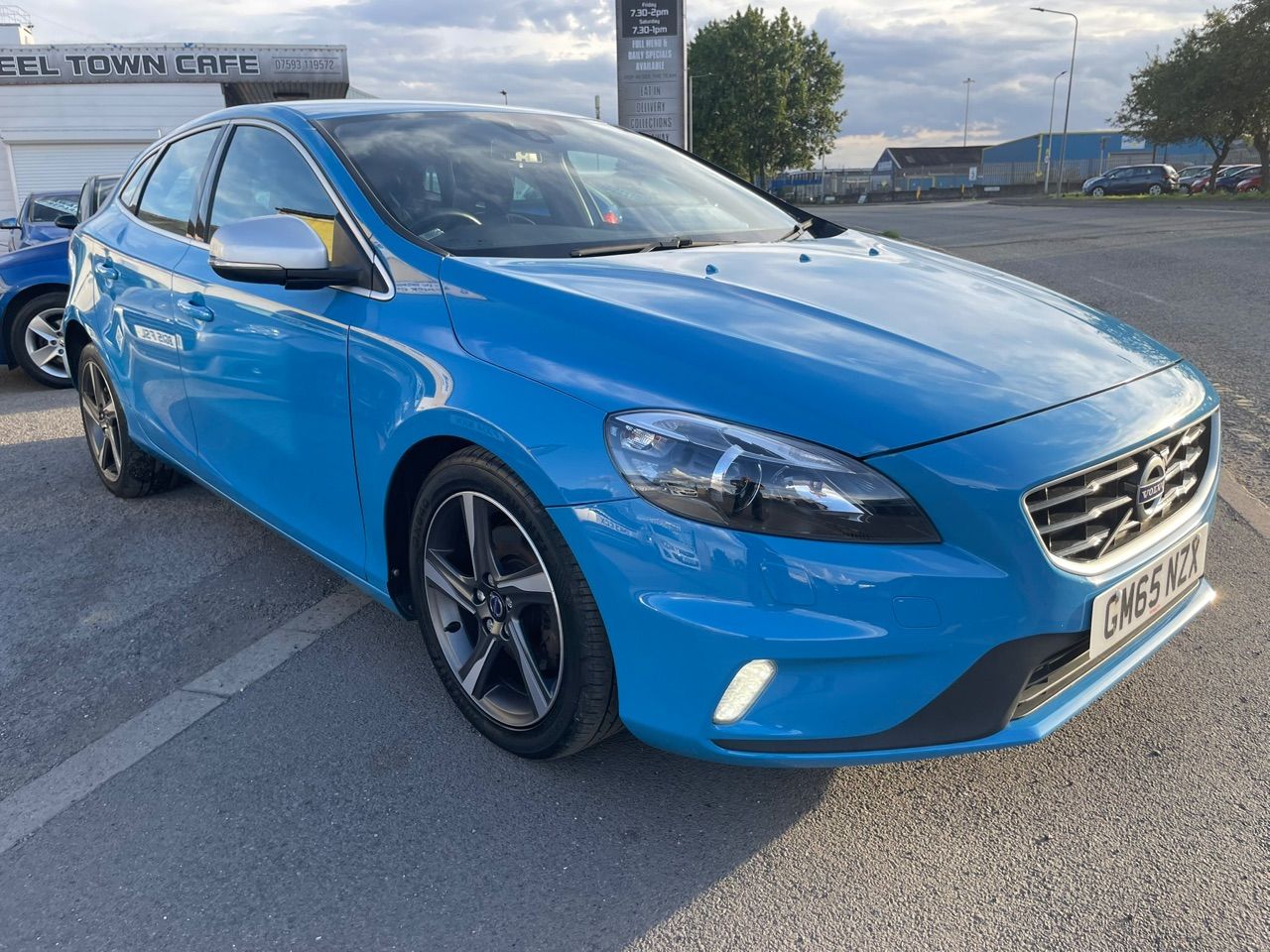2016 Volvo V40