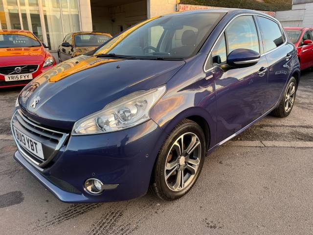 2013 Peugeot 208 1.4 HDi Intuitive 5dr