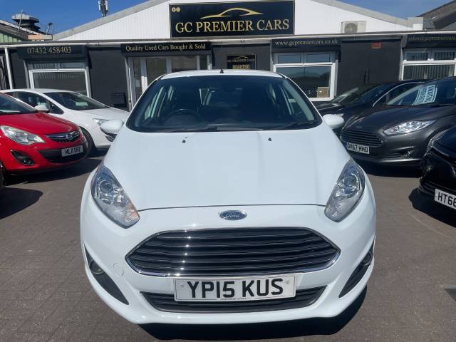 Ford Fiesta 1.25 82 Zetec 5dr Hatchback Petrol White