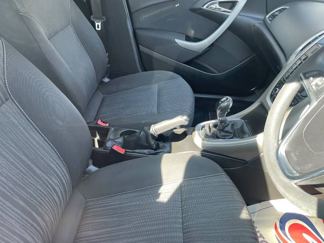 2010 Vauxhall Astra 1.6i 16V Exclusiv 5dr